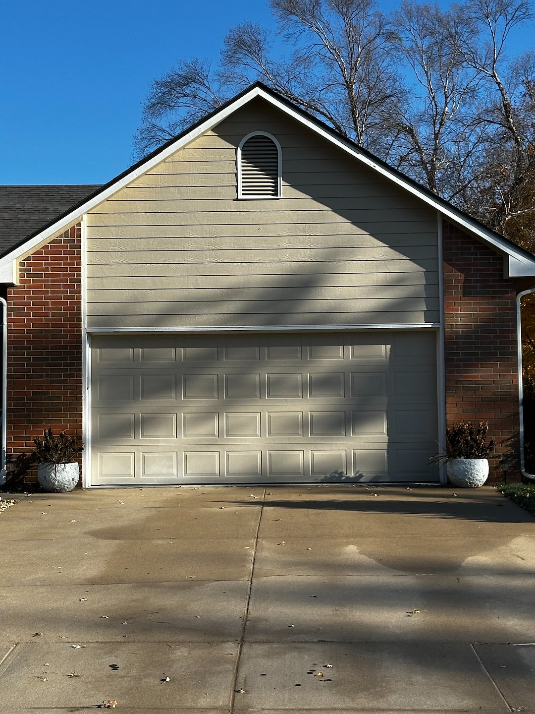 Exterior Fresh-Up: Siding & Window Sill -- Versatile Cleaning in El Dorado, Kansas. 
